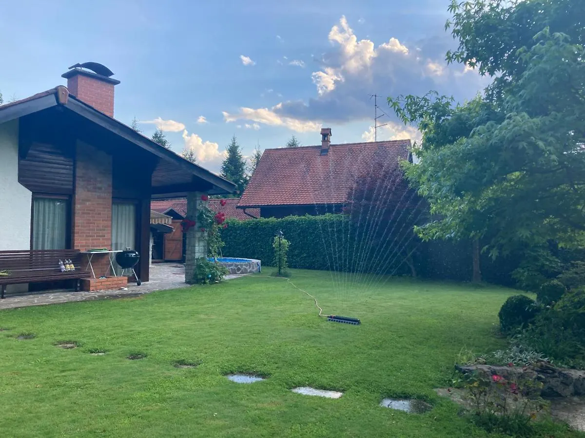 Family Lake House Zbilje Ljubljana 0*,